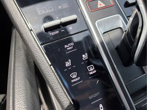 Used 2019 Porsche Cayenne S AWD/4WD image 37