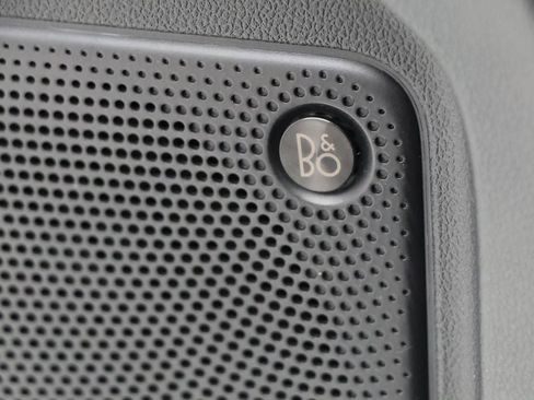 Used 2022 Ford Escape Titanium w/ Titanium Elite Package image 28