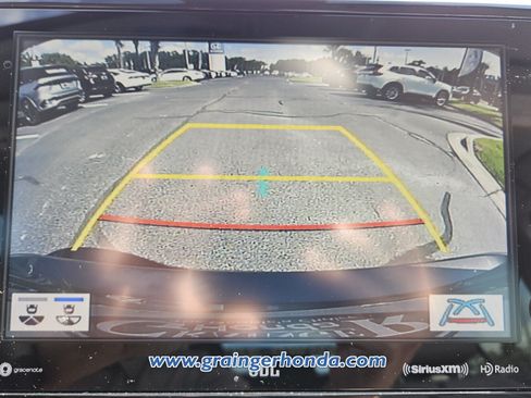 Used 2022 Toyota Camry XLE w/ Navigation Package FWD image 16