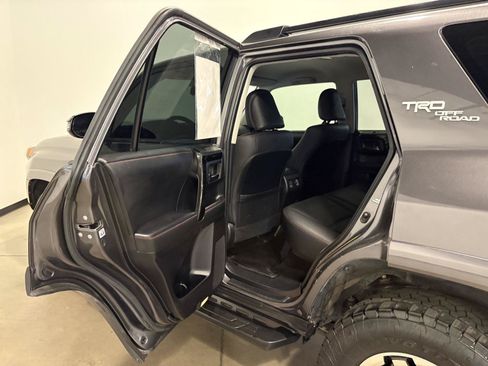 Used 2021 Toyota 4Runner TRD Off-Road Premium AWD/4WD image 26