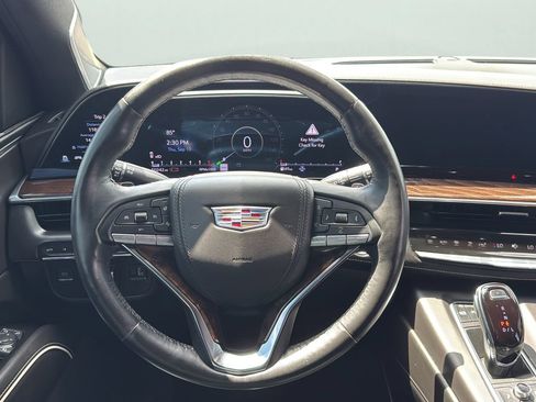 Used 2022 Cadillac Escalade Sport Platinum w/ Heavy-Duty Trailer Package AWD/4WD image 14