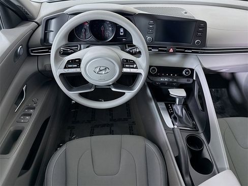Certified 2023 Hyundai Elantra SEL w/ Cargo Package image 4
