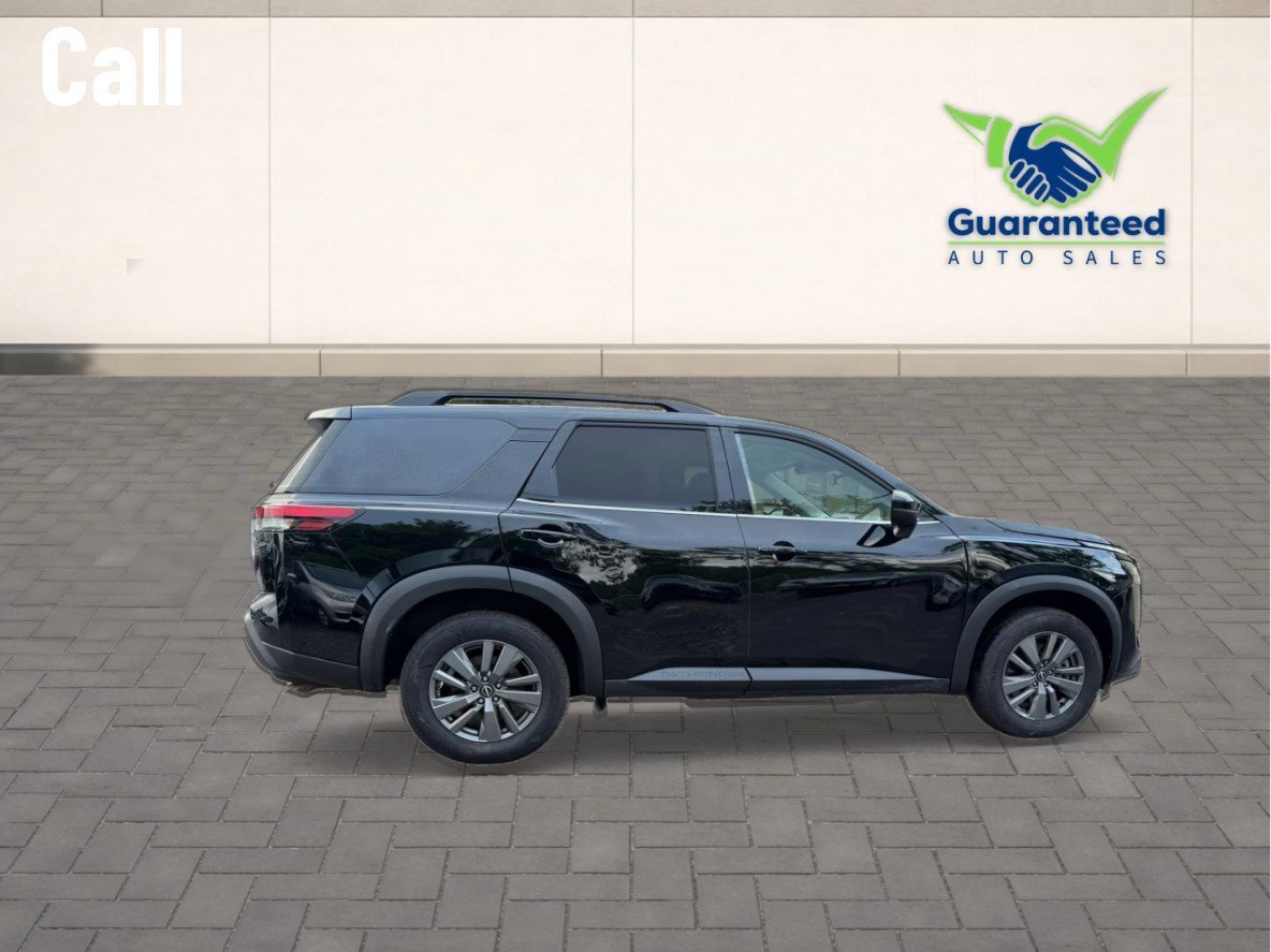 Used 2025 Nissan Pathfinder SV w/ SV Premium Package AWD/4WD image 5