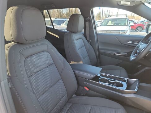 Used 2025 Chevrolet Equinox LT image 20