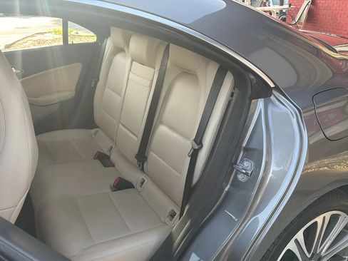 Used 2019 Mercedes-Benz CLA 250 4MATIC image 11