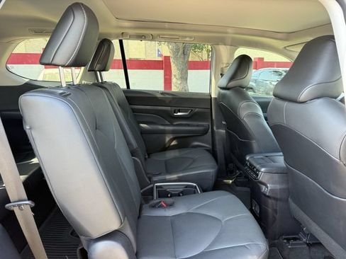 Used 2026 Toyota Grand Highlander FWD image 33