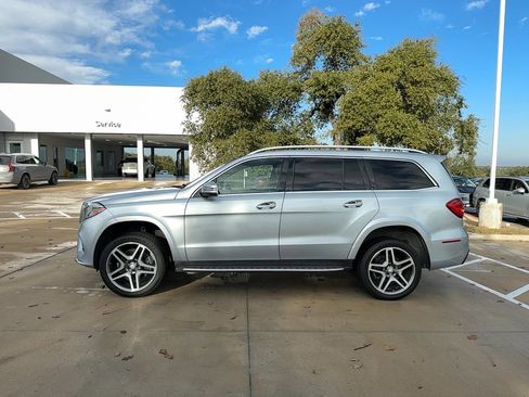 Used 2017 Mercedes-Benz GLS 550 4MATIC image 3