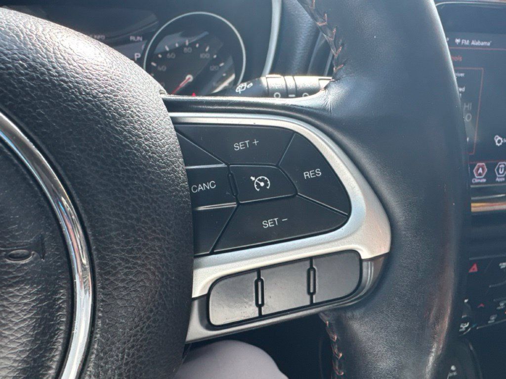 Used 2019 Jeep Compass Limited FWD image 15