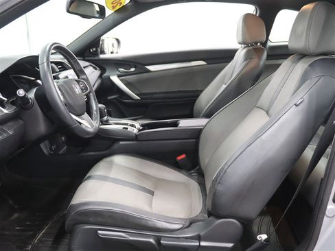 Used 2017 Honda Civic EX-L image 9