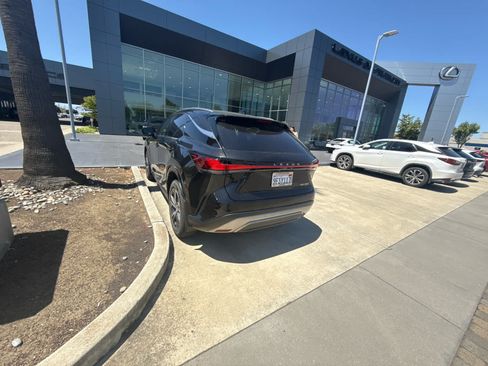 Used 2023 Lexus RX 350 Premium w/ Accessory Package (Z1) FWD image 5