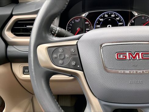 Used 2021 GMC Acadia Denali w/ LPO, Floor Liner Package FWD image 13