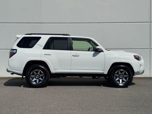 Certified 2024 Toyota 4Runner TRD Off-Road Premium w/ Off Road Premium Plus Package AWD/4WD image 8