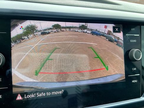 Used 2024 Volkswagen Taos SE FWD image 26