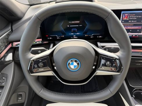 Certified 2025 BMW i5 xDrive40 w/ Premium Package image 12