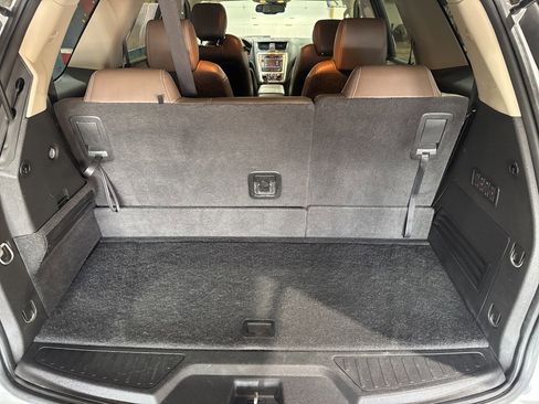 Used 2017 GMC Acadia Limited SLT image 11