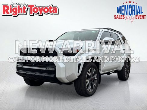 Used 2025 Toyota 4Runner TRD Sport AWD/4WD image 1