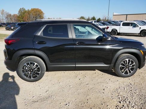 New 2026 Chevrolet TrailBlazer LT image 2