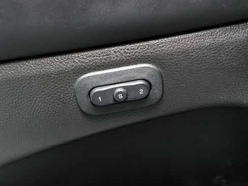 Used 2020 Jeep Grand Cherokee Overland image 15