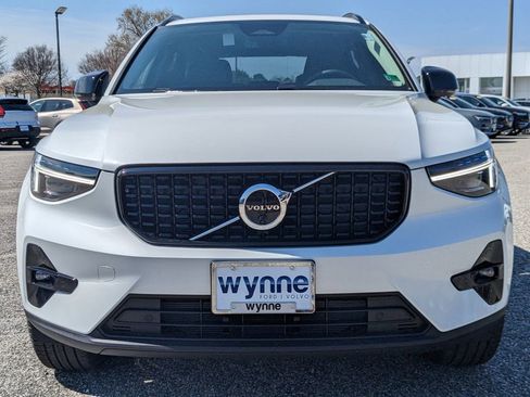 New 2025 Volvo XC40 B5 Ultra w/ Climate Package image 8