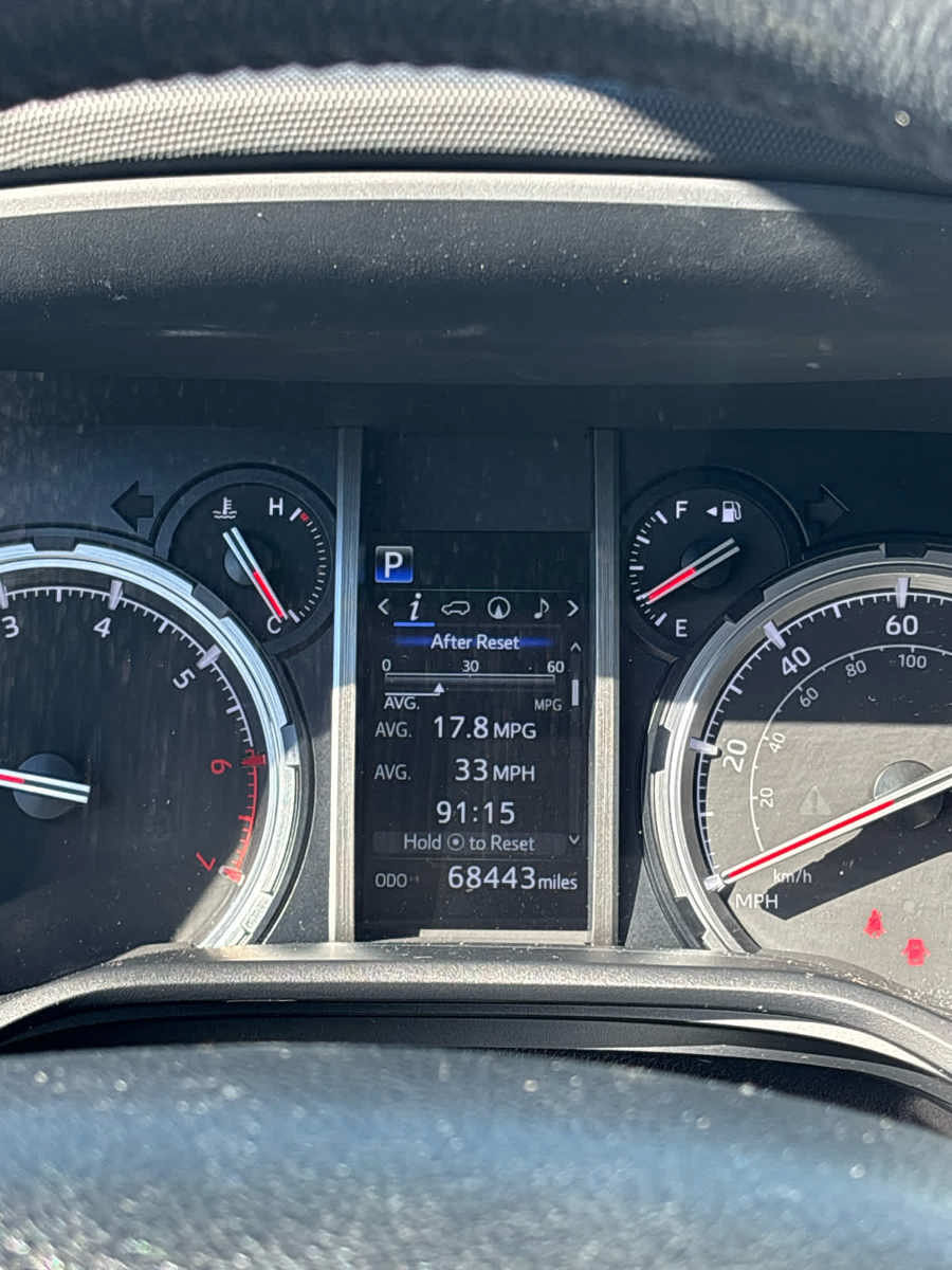Used 2023 Toyota 4Runner Limited AWD/4WD image 17