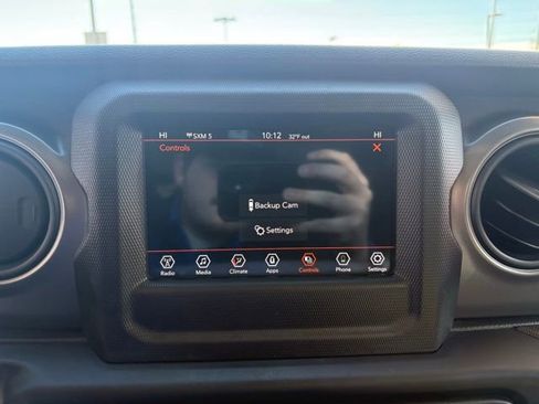 Used 2023 Jeep Wrangler Sport S image 18