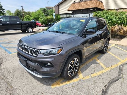Used 2024 Jeep Compass Limited AWD/4WD image 7