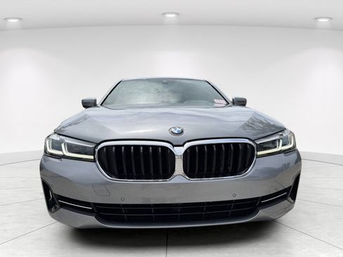 Used 2023 BMW 540i w/ Convenience Package RWD image 2