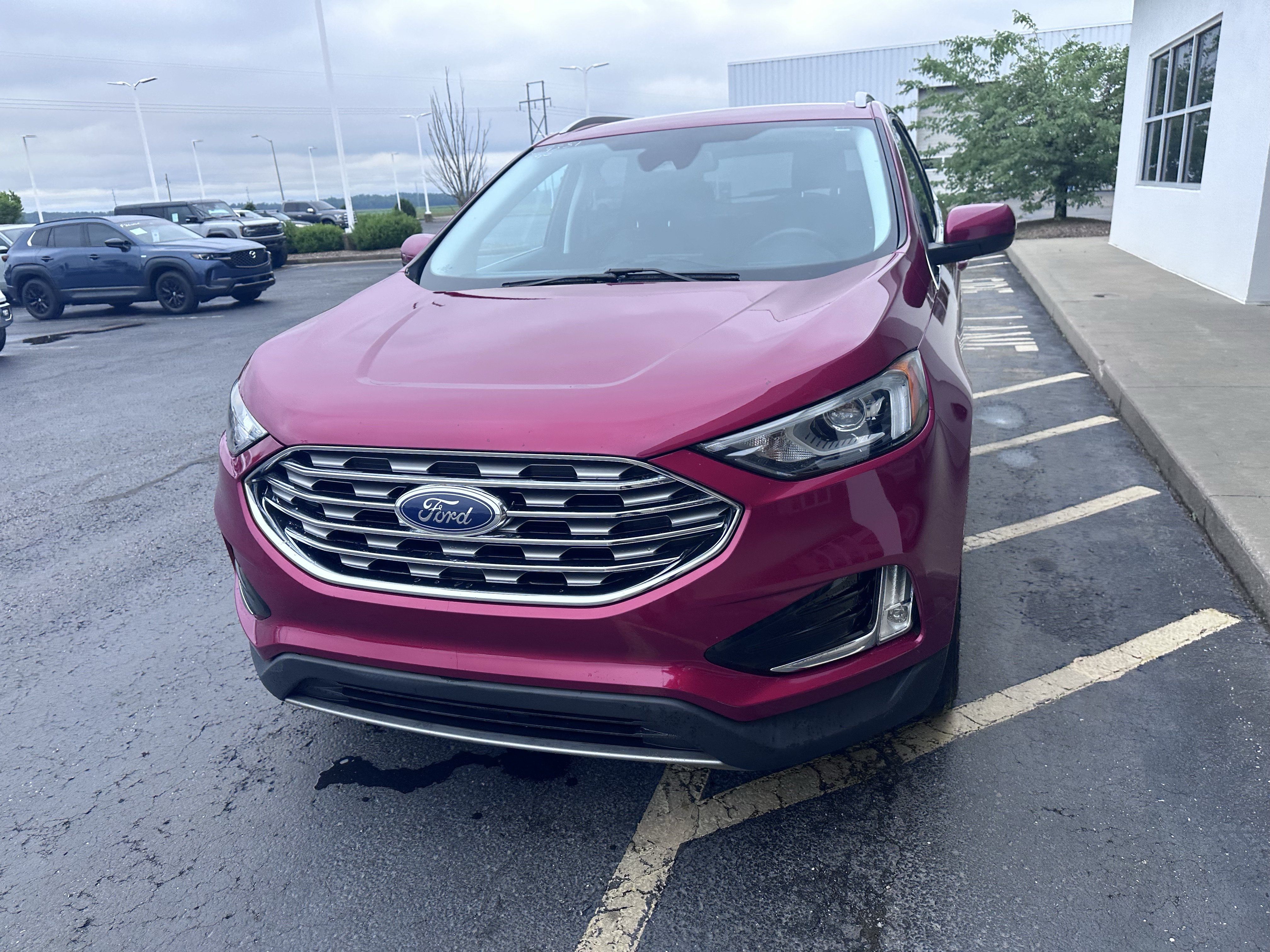 Used 2021 Ford Edge SEL w/ Convenience Package AWD/4WD image 9