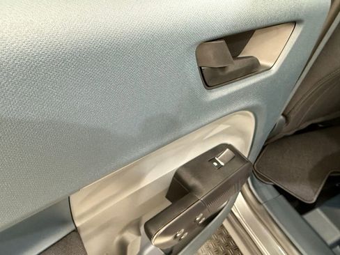 New 2025 Ford Maverick XL image 15