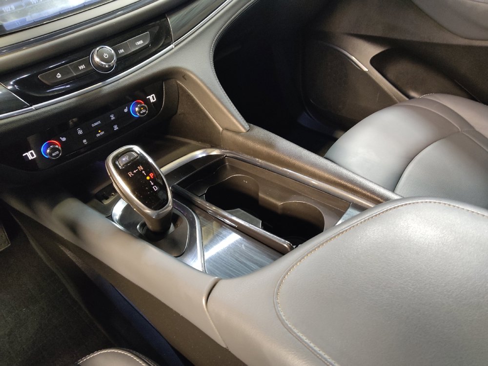 Used 2018 Buick Enclave Essence FWD image 26