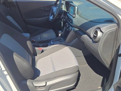 Used 2021 Hyundai Kona SE w/ Cargo Package FWD image 5