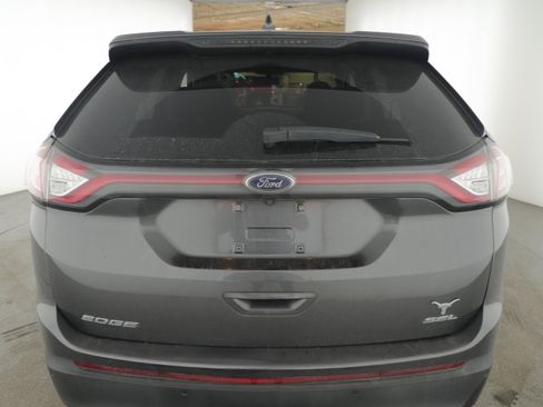 Used 2018 Ford Edge SEL image 4