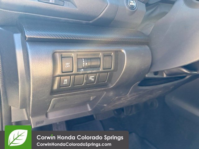 Used 2019 Subaru Crosstrek 2.0i Premium w/ Eyesight System AWD/4WD image 18