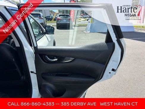 Certified 2022 Nissan Rogue Sport SL AWD/4WD image 22