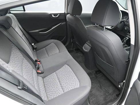 Used 2018 Hyundai Ioniq Blue image 27