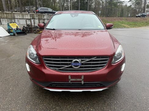 Used 2015 Volvo XC60 T6 w/ Proximity Package AWD/4WD image 2