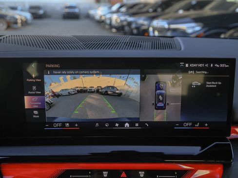 Used 2025 BMW i5 eDrive40i w/ Premium Package image 20