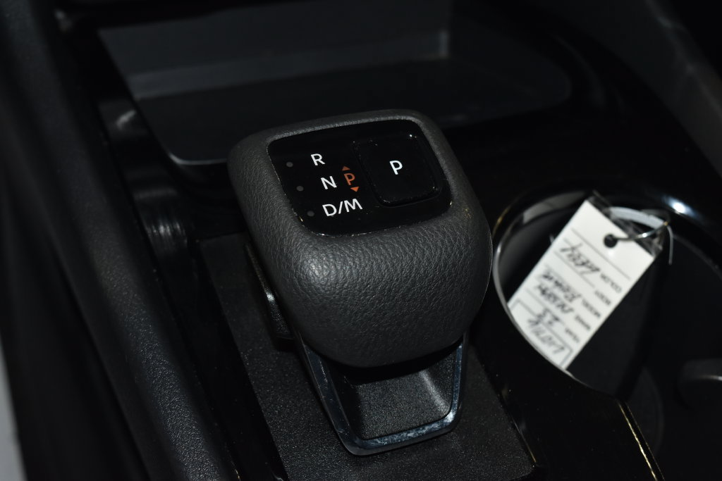 Used 2023 Nissan Rogue SV AWD/4WD image 14