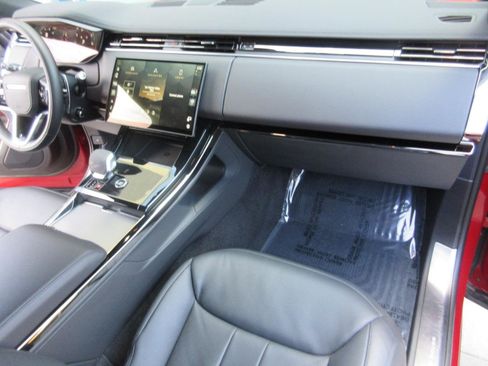 Used 2024 Land Rover Range Rover Sport SE AWD/4WD image 27