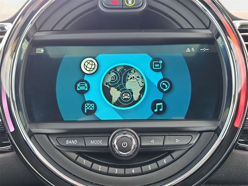 Used 2019 MINI Cooper Clubman S image 23