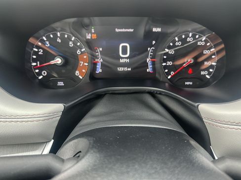 Used 2025 Jeep Compass Limited AWD/4WD image 15