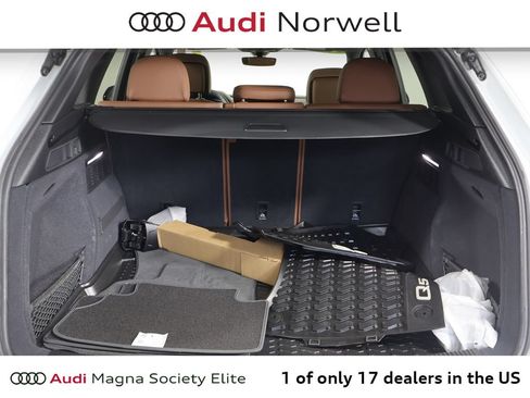 Used 2023 Audi Q5 2.0T Premium w/ Convenience Package AWD/4WD image 15