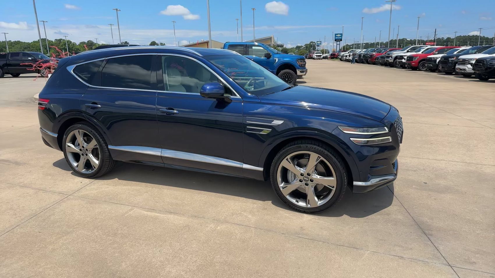 Used 2023 Genesis GV80 3.5T w/ Prestige Package AWD/4WD image 3