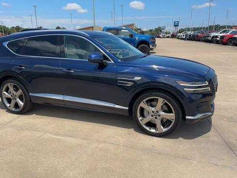 Used 2023 Genesis GV80 3.5T w/ Prestige Package AWD/4WD image 3