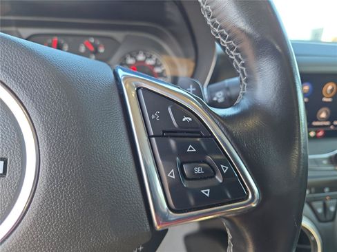 Used 2023 Chevrolet Camaro LT RWD image 13