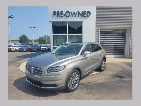 Used 2023 Lincoln Nautilus Reserve AWD/4WD image 1