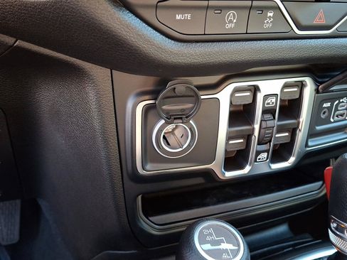 New 2026 Jeep Wrangler Unlimited Sport AWD/4WD image 16