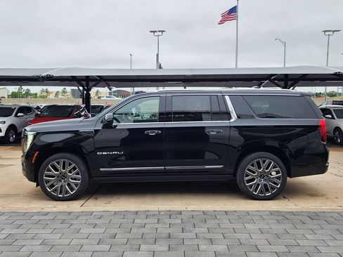 New 2026 GMC Yukon XL Denali Ultimate AWD/4WD image 6