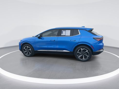 Used 2025 Chevrolet Equinox EV LT image 6