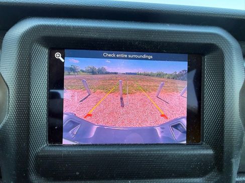 Used 2023 Jeep Gladiator Sport AWD/4WD image 28